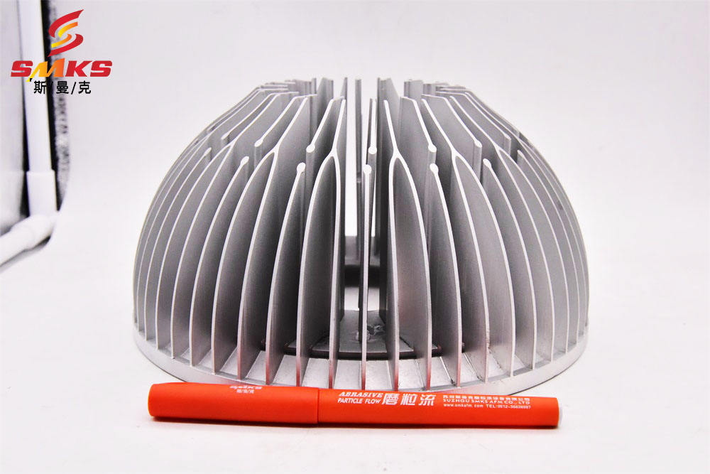 <a href='http://www.zulin999.com' target='_blank'><u>流體拋光機(jī)</u></a>