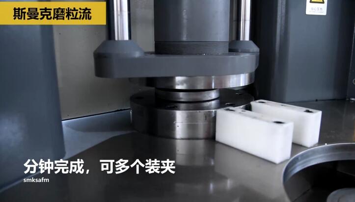 冷鐓模具內(nèi)孔拋光，<a href='http://www.zulin999.com' target='_blank'><u>流體拋光機(jī)</u></a>來執(zhí)行